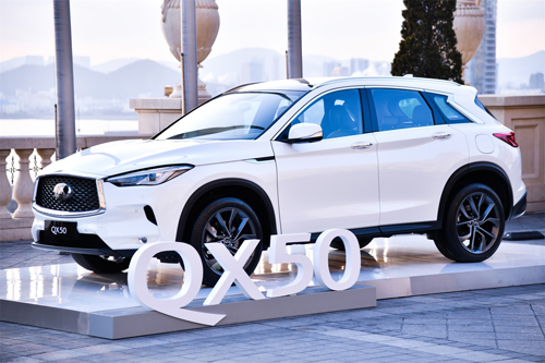 10-QX50尽展“才貌双全”魅力-4.jpg