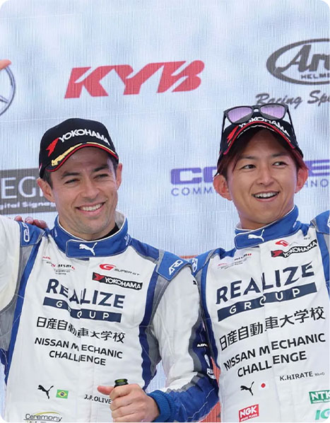 NISMO车手合影